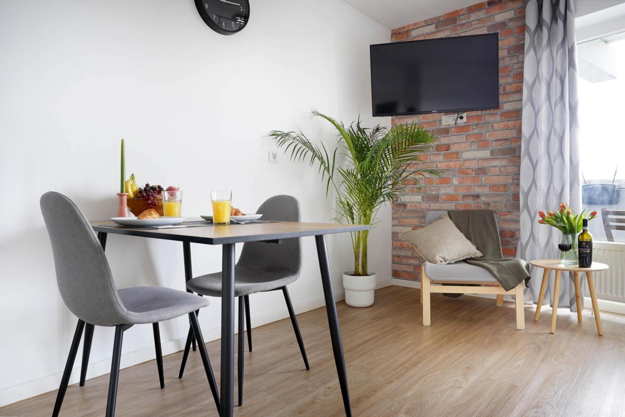Apartment Schoene In I Private Parkplaetze Mit Ladesaeulen I Home2share *
